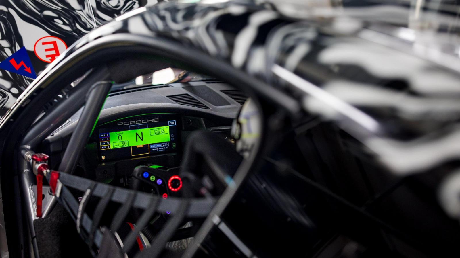 Πρώτες εικόνες από τη νέα Porsche 911 GT3 Cup